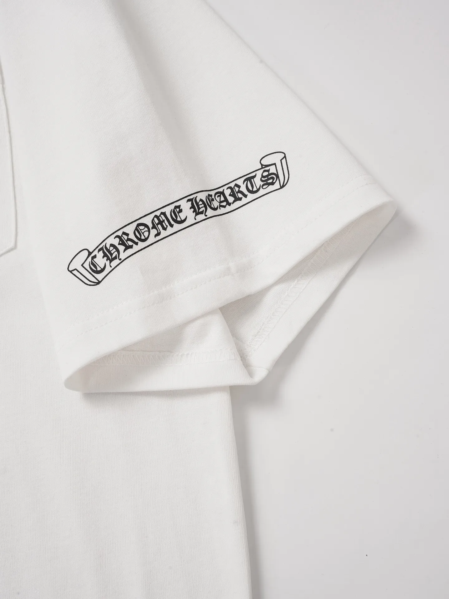 90 Come Hearts CH T T ， ，Breathable ， 。 ， ， 。 ， ， 。 ， ， ， ， 。 ， ， Same Style ， ， ， ， Same Style。 ：Black White Size：S-XL